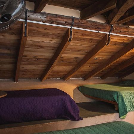 La Casa Del Arbol - Hostel אל בולסון מראה חיצוני תמונה