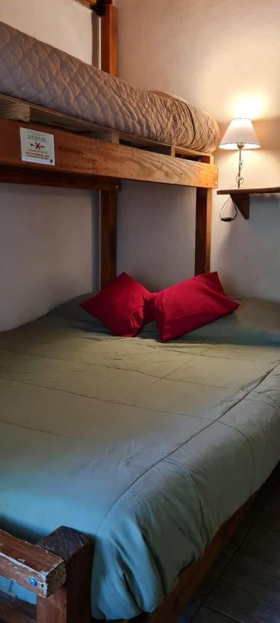 La Casa Del Arbol - Hostel אל בולסון מראה חיצוני תמונה