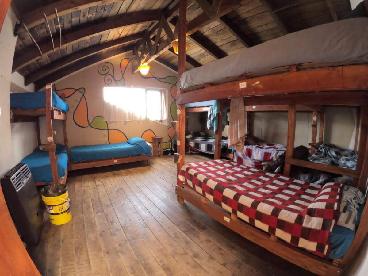 La Casa Del Arbol - Hostel אל בולסון מראה חיצוני תמונה