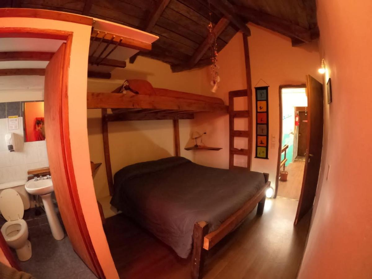La Casa Del Arbol - Hostel אל בולסון מראה חיצוני תמונה